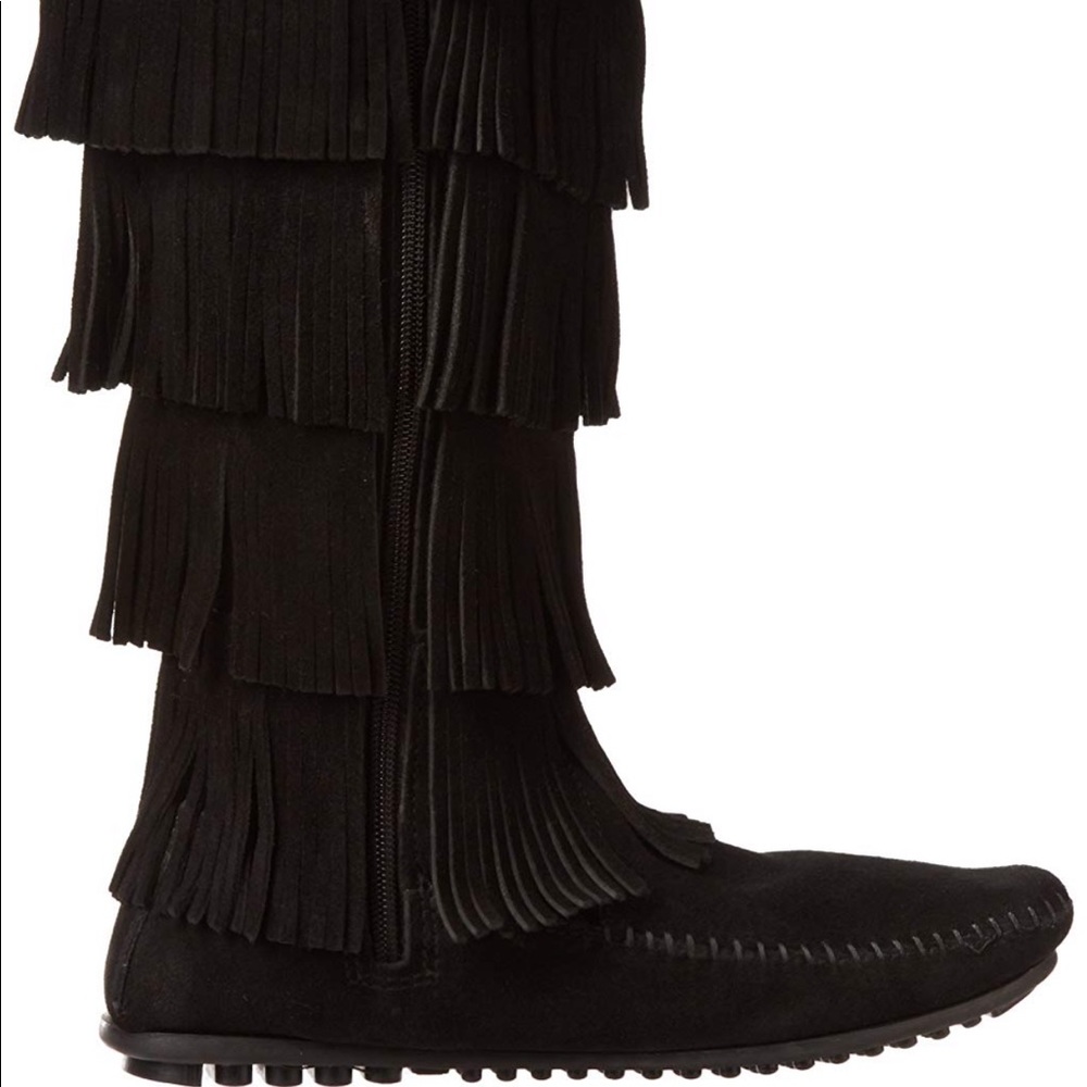 Minnetonka 5-layer Fringe Boot